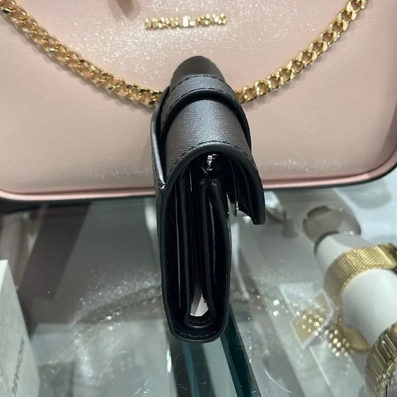 MICHAEL KORS CARMEN MEDIUM LOGO AND FAUX LEATHER WALLET BLACK 
NWT - Picture 15 of 16